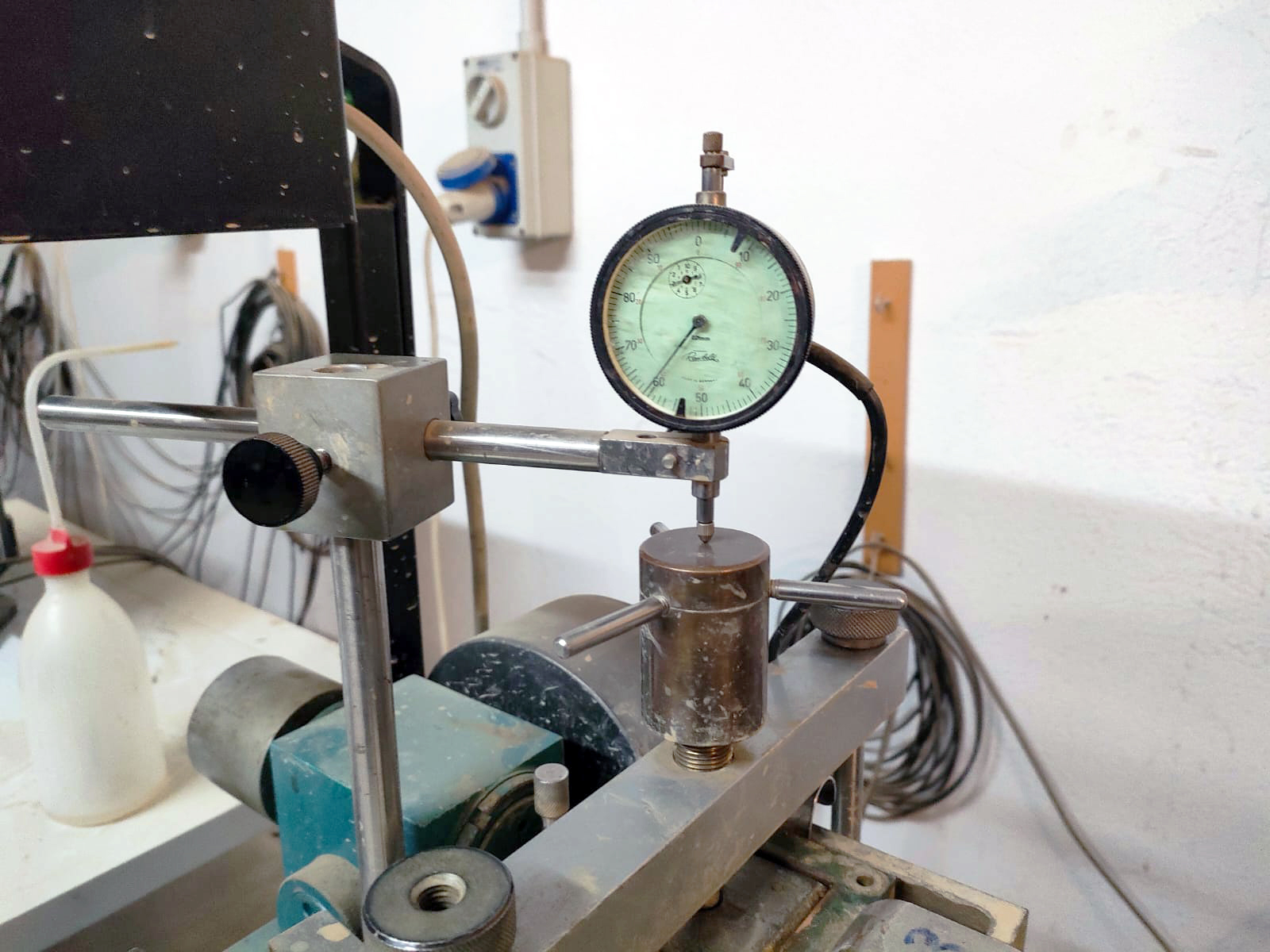 Particolare macchina di taglio